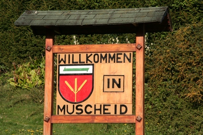 Dorfeinfahrt-Muscheid